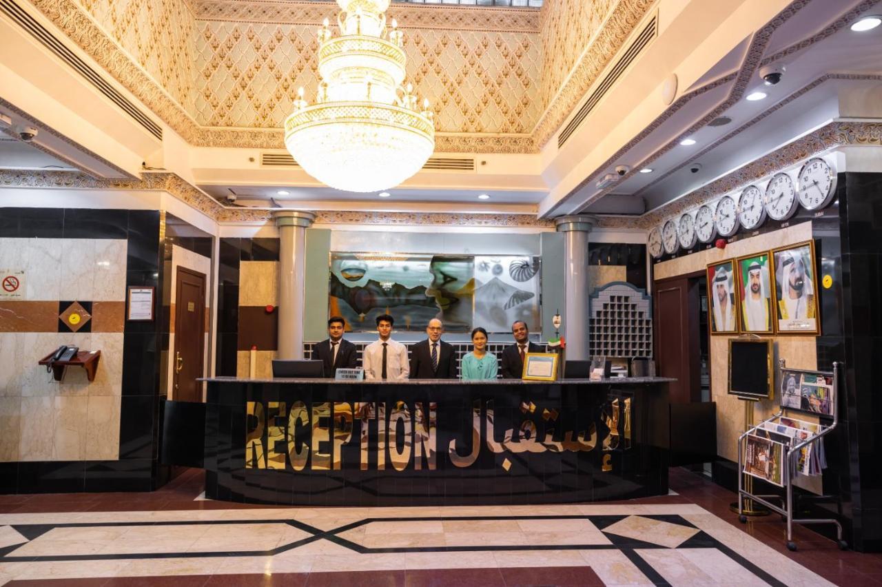Three 888 Hotel Dubai Exterior foto